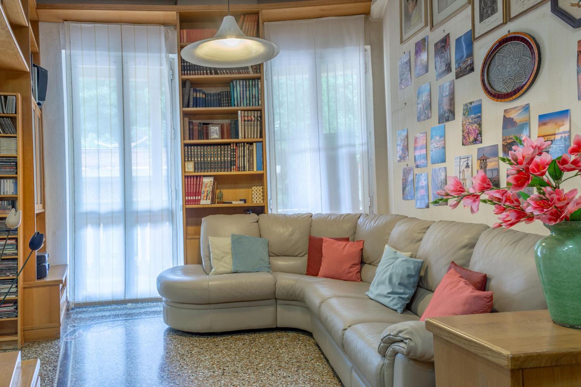 Casa A Due Passi Stazione E Centro